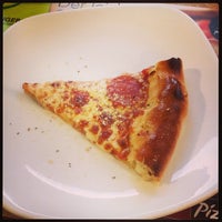 Das Foto wurde bei Pizza Hut von Danil Z. am 7/23/2013 aufgenommen