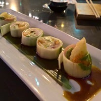 Foto diambil di Wasabi Sushi &amp;amp; Izakaya oleh Ryan G. pada 11/30/2016