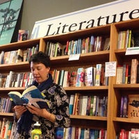 4/7/2013 tarihinde Brandy W.ziyaretçi tarafından Brilliant Books'de çekilen fotoğraf
