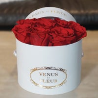 Das Foto wurde bei Venus ET Fleur von Venus ET Fleur am 11/10/2015 aufgenommen