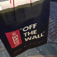 Vans - Grachtengordel-West - Amsterdam, Noord-Holland