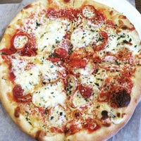 Снимок сделан в Regis Pizza пользователем Brooklyn&amp;#39;s Finest Pizza - Lowell 11/11/2015