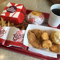 Photo taken at Texas Chicken by cuifeng on 5/18/2019