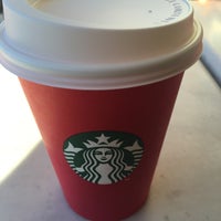 Photo taken at Starbucks by 👑 Hazal Ülger 👑 on 11/17/2015