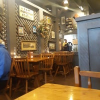 Photo taken at Cracker Barrel Old Country Store by Mark W. on 10/30/2019