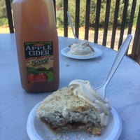 Photo taken at Abel&amp;#39;s Apple Acres by Morgan H. on 9/7/2016