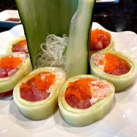 Foto tomada en MK&amp;#39;s Sushi  por  ℋumorous el 7/3/2021