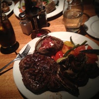 Foto diambil di The Keg Steakhouse + Bar - Halifax oleh Brent M. pada 5/29/2013