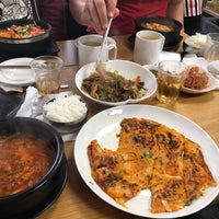 Photo taken at Seoul Kimchi by Eve B. on 8/30/2019