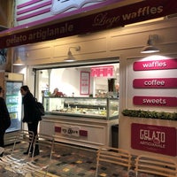 1/16/2018 tarihinde Kostas N.ziyaretçi tarafından The Ice Cream Shop'de çekilen fotoğraf