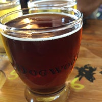 Foto tirada no(a) Dogwood Brewery por Lee J. em 9/13/2019