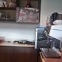 รูปภาพถ่ายที่ Apetico Coffee Shop โดย Luis Javier P. เมื่อ 11/16/2017