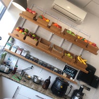 Photo taken at Green Point Juicery by Melissa H. on 4/6/2019