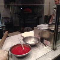 11/13/2013에 Brandon R.님이 Stone Neapolitan Pizzeria에서 찍은 사진