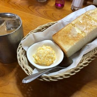 Photo taken at Komeda&amp;#39;s Coffee by Yuto Y. on 4/28/2021