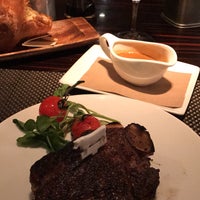 7/28/2017 tarihinde Саша Н.ziyaretçi tarafından BLT Steak'de çekilen fotoğraf