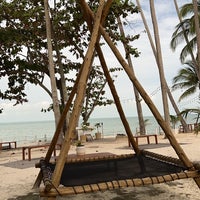 Foto tirada no(a) Nikki Beach Resort and Beach Club Koh Samui por M.S em 11/21/2023