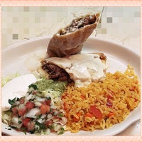 รูปภาพถ่ายที่ Jalisco Authentic Mexican Restaurant โดย Jalisco Authentic Mexican Restaurant เมื่อ 11/18/2015