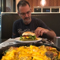 Foto diambil di 2Nd &amp;amp; Second 24 Hour Diner oleh Scooter pada 11/12/2018