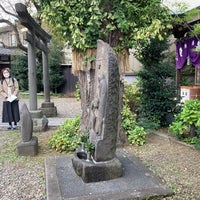 Photo taken at Tsukudo Hachiman Shrine by emt_ on 11/5/2022