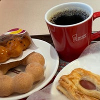 Photo taken at Mister Donut by Taichi K. on 9/10/2023