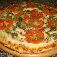 12/22/2012にDani G.がVic Pizzasで撮った写真