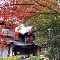 Photo taken at 揚輝荘 伴華楼 by つまきち ち. on 11/21/2021