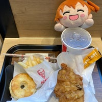 Photo taken at KFC by つまきち ち. on 4/1/2023