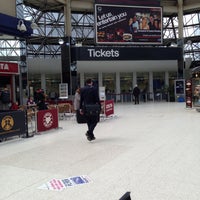 Photo taken at Reading Railway Station (RDG) by Kirk T. on 4/29/2013