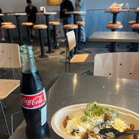 Photo taken at Chipotle Mexican Grill by 𝓐 𝐘𝐃𝐢𝐍 on 8/3/2023