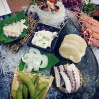 8/24/2013에 진영 문.님이 고미횟집 (Gomi Seafood)에서 찍은 사진