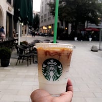 Photo taken at Starbucks by Fajor🖤 on 8/29/2017
