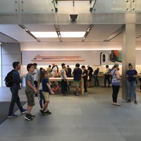 Photo taken at Apple North Michigan Avenue by Eugeniu V. on 9/17/2017