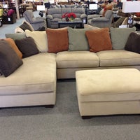 Sam levitz 2024 outlet pantano