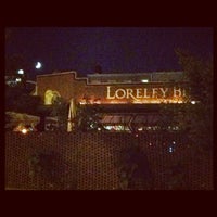 Foto tirada no(a) Loreley Restaurant &amp;amp; Biergarten por Mary-Majella O. em 9/20/2012