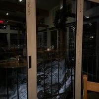 Foto diambil di Simon Pearce Restaurant, Retail &amp;amp; Glassblowing oleh Sharon M. pada 12/3/2023