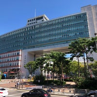 Photo taken at Hongik University Hongmun Hall (Building R) by Chan Y. on 9/24/2018