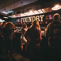 รูปภาพถ่ายที่ The Foundry โดย The Foundry เมื่อ 4/7/2017