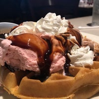 Photo taken at All Seasons Diner Restaurant by Ian J. on 9/2/2017