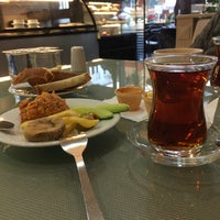Photo taken at Kızılkaya Restaurant by Nil 🔜 on 12/20/2019