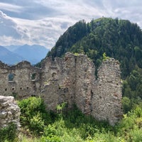 Photo taken at Burgruine Ehrenberg by 𝔄𝔩𝔭ℌ𝔞𝔯𝔩𝔢𝔶 on 7/3/2019