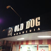 1/23/2013 tarihinde Gustavo d.ziyaretçi tarafından Old Dog Dogueria'de çekilen fotoğraf