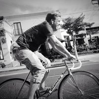 9/10/2015에 Tom C.님이 The Bike Shop에서 찍은 사진