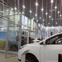 Photo taken at Автомир, официальный дилер Nissan by Юлька Б. on 12/13/2015