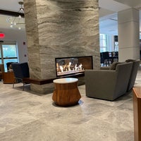 Photo taken at Hilton Columbus/Polaris by Yue P. on 4/19/2022