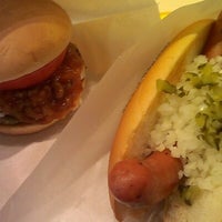 Photo taken at Freshness Burger by Tsuyoshi T. on 10/20/2012
