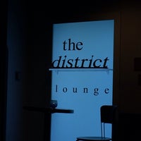 11/23/2013 tarihinde Matt H.ziyaretçi tarafından The District Lounge'de çekilen fotoğraf