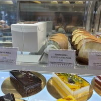 Photo taken at Satura Cakes by Nobuya K. on 7/4/2022