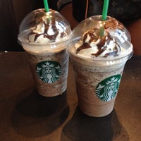 Снимок сделан в Starbucks пользователем Geordy D. 9/8/2016