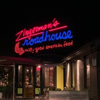 Photo taken at Zingerman&amp;#39;s Roadhouse by Owl _. on 10/3/2022